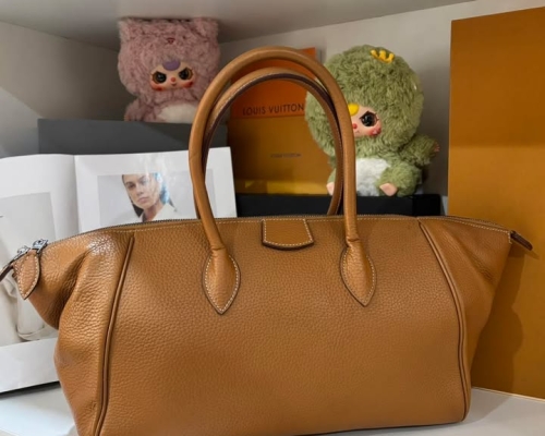 YN Boutique – Tuyển sỉ túi xách 2nd chính hãng trên toàn quốc